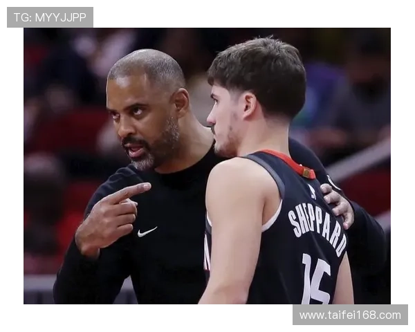 里德表示将与年轻球员同场竞技并愿意承担老将责任转型为教练角色 里德表示将与年轻球员同场竞技并愿意承担老将责任转型为教练角色